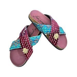 NWT in box Free People wildflowers crossband/ patched velvet sandals